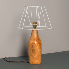 Load image into Gallery viewer, Base di lampada a forma di bottiglia in olmo