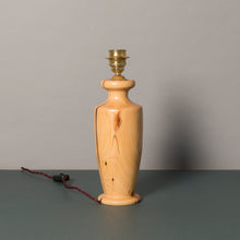 Load image into Gallery viewer, Base di lampada in cipresso a forma di anfora etrusca
