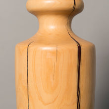 Load image into Gallery viewer, Base di lampada in cipresso a forma di anfora etrusca
